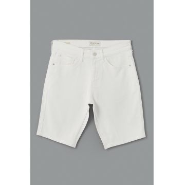 Blugi scurti slim fit