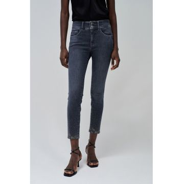 Blugi crop cu technologie Push In si croiala skinny Secret