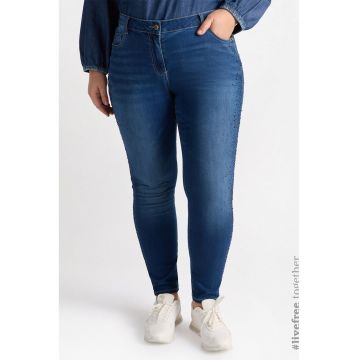 Blugi skinny cu strasuri