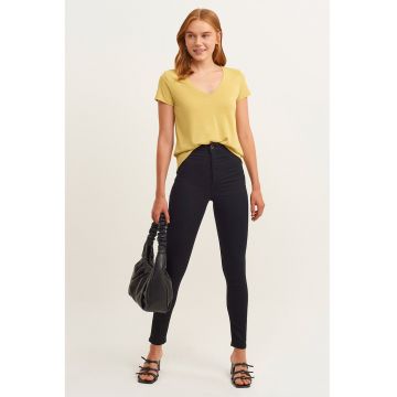Blugi skinny cu talie inalta