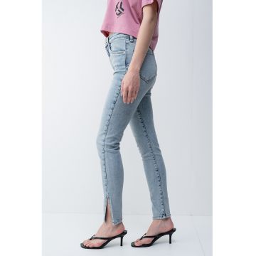 Blugi slim fit