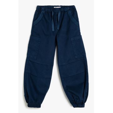 Pantaloi cargo cu croiala conica