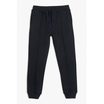 Pantaloni de trening cu cusaturi frontale