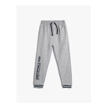 Pantaloni de trening cu imprimeu text