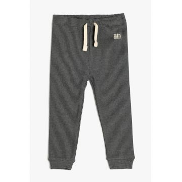 Pantaloni de trening cu snur
