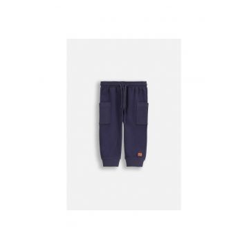 Pantaloni sport cu talie ajustabila si buzunare aplicate - Bleumarin
