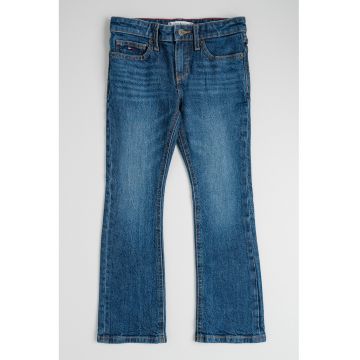 Blugi bootcut
