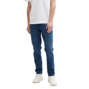 Blugi conici