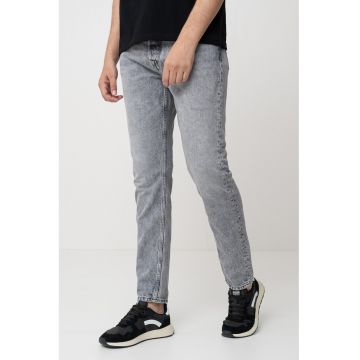 Blugi conici
