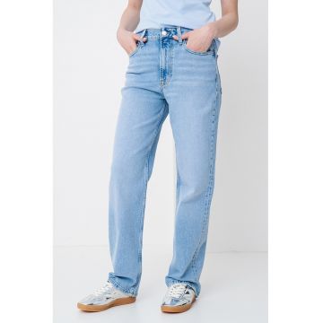 Blugi relaxed fit cu talie medie