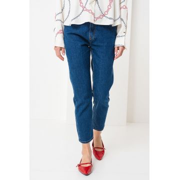 Blugi slim fit din denim