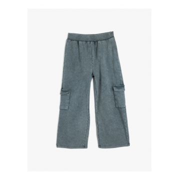 Pantaloni cargo cu croiala ampla