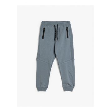 Pantaloni de trening cu buzunare cu fermoar