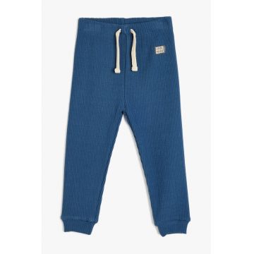 Pantaloni de trening cu snur