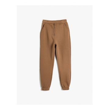 Pantaloni de trening cu snur de ajustare si buzunare laterale