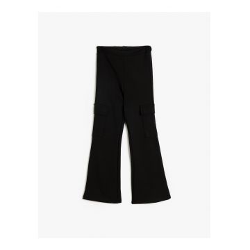 Pantaloni evazati cu model uni