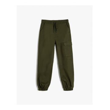 Pantaloni relaxed fit cu buzunar lateral cu clapa