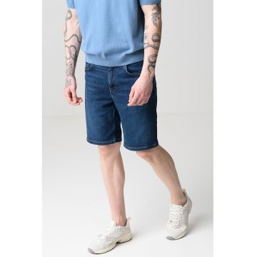 Pantaloni scurti de denim