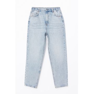 Blugi din denim