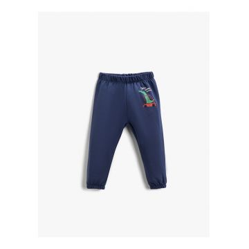Pantaloni de trening cu croiala evazata