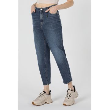 Blugi boyfriend crop cu detalii cu aspect decolorat