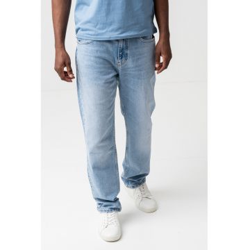 Blugi drepti slim fit din amestec de lyocell Ryan