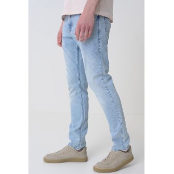 Blugi slim fit
