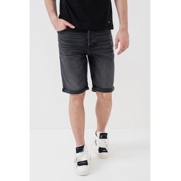 Bermude din denim