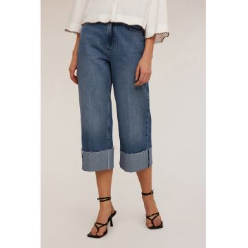 Blugi capri drepti