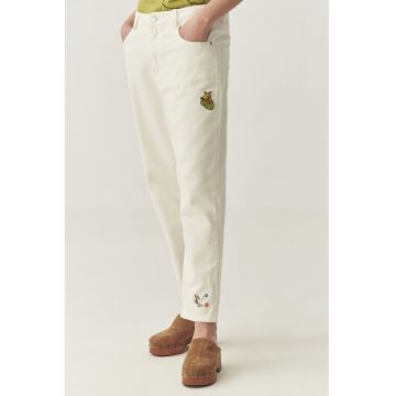 Blugi crop cu detalii brodate
