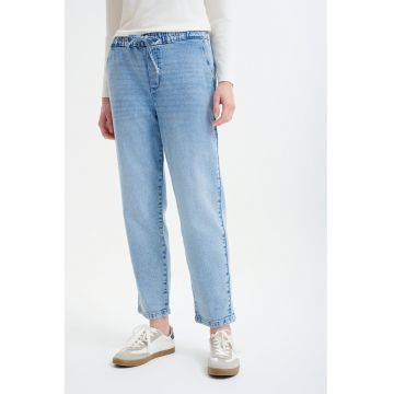 Blugi crop cu snur