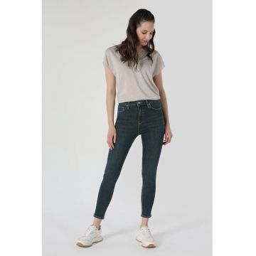 Blugi crop cu talie inalta