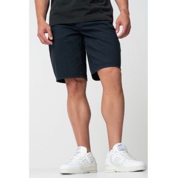 Blugi scurti slim fit