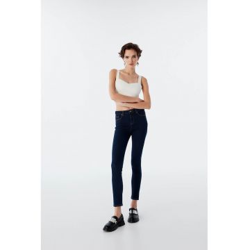 Blugi skinny cu talie inalta