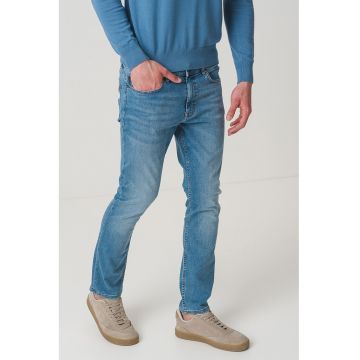 Blugi slim-fit