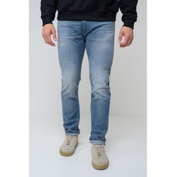 Blugi slim fit