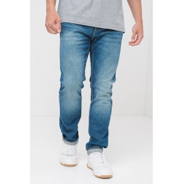 Blugi slim fit cu talie medie