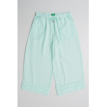 Pantaloni cu croiala ampla si snur