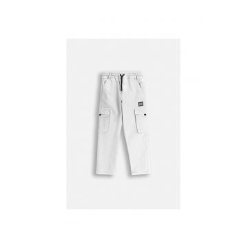 Pantaloni jogger cu buzunare cargo