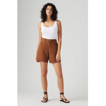 Pantaloni scurti cu talie inalta si buzunare