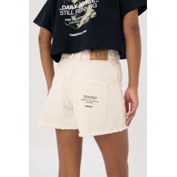 Pantaloni scurti din denim cu terminatie franjurata