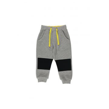 Pantaloni sport cu detaliu negru la genunchi  - Fun Adventure - Gri - pentru baietei
