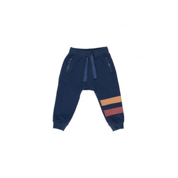 Pantaloni sport  - Moments - Albastru Navy cu dungi Galben si Rosu - pentru baietei