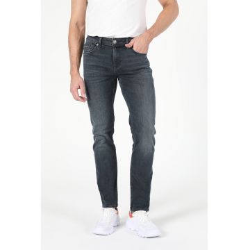 Blugi drepti cu croiala skinny Karl