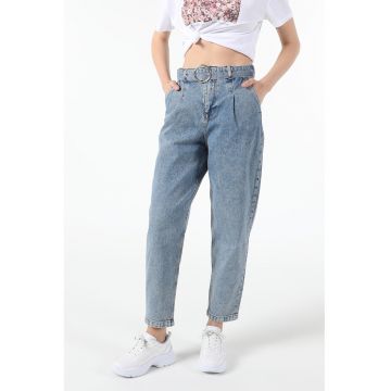 Blugi mom fit cu buzunare oblice