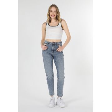 Blugi mom-fit cu talie inalta