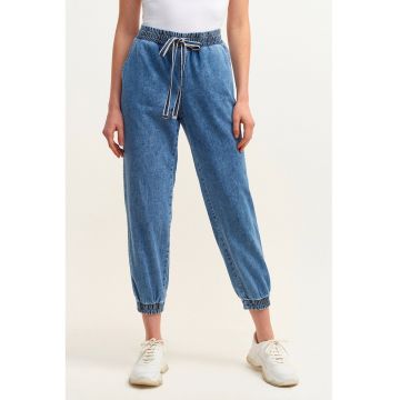 Blugi crop cu talie elastica