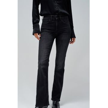 Blugi evazati cu model uni