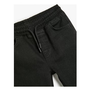 Blugi jogger cu talie ajustabila