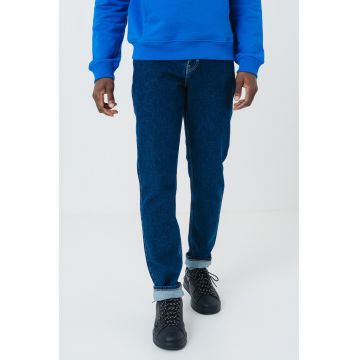 Blugi slim fit cu talie medie